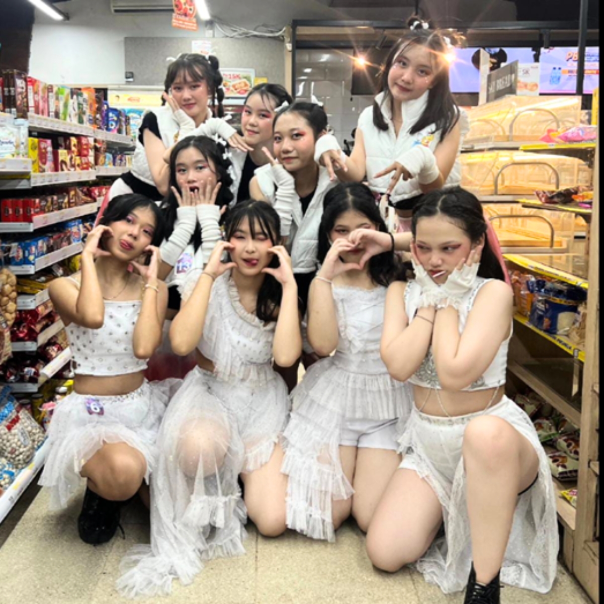 Tim Dance SMA Trinitas (Celestial x Valentine)